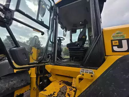 Chargeuse sur pneus 2022 JCB 427 S5 AG (14)