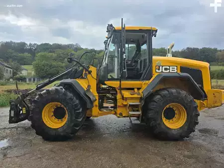 Chargeuse sur pneus 2022 JCB 427 S5 AG (15)