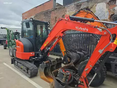 Minigraver 2023 Kubota KX037-4 GL (3)