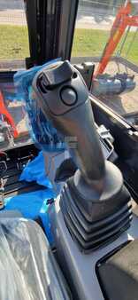 Koparki gąsienicowe 2025 Kubota KX019-4 (13)