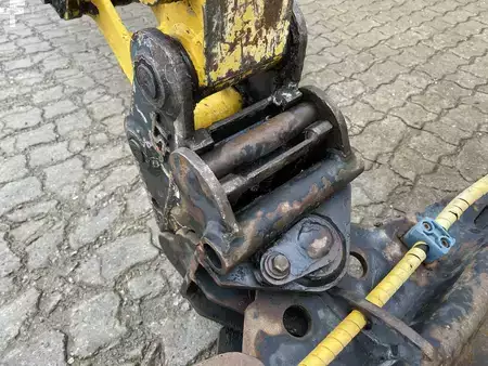 Mini excavators 2019 Komatsu PC16R-3HS (9)
