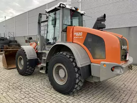 Kolové nakladače 2020 weycor AR620 (2)