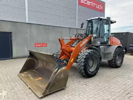 Kerekes rakodó 2023 weycor AR550 HS (1)