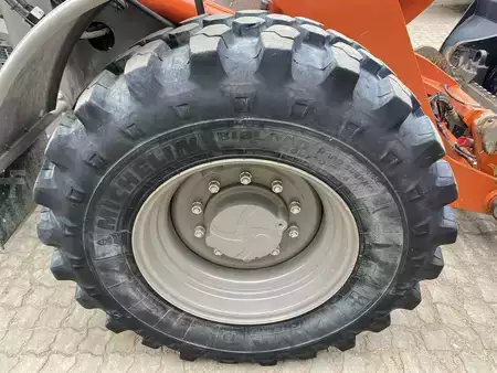 Kerekes rakodó 2023 weycor AR550 HS (6)