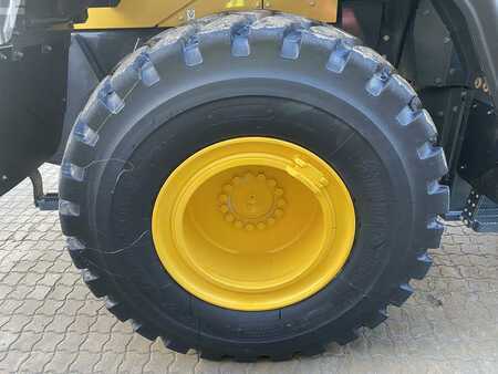 Hjullastare 2023 Komatsu WA320-8EO (7)