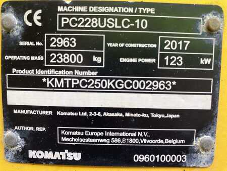 Komatsu PC228USLC-10