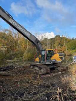 Overige 2018 Volvo 250E LR (1)