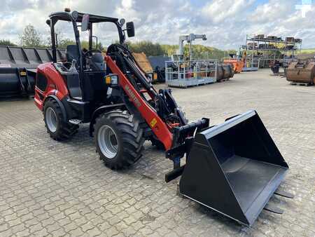Miscelaneo 2024 Manitou MLA 5-50H 4P ST5 (5)