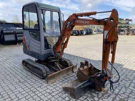 Autres 2003 Hitachi ZX18 (5)