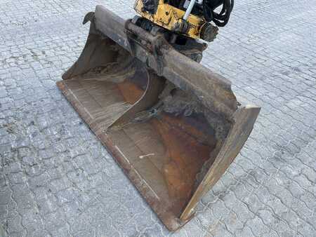 Outro 2019 Komatsu PC138US-11 (11)
