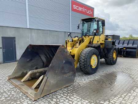 Egyéb 1998 Komatsu WA270-3 (1)