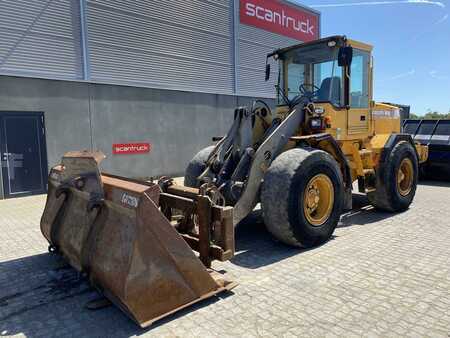 Outro 1996 Volvo L70C (1)