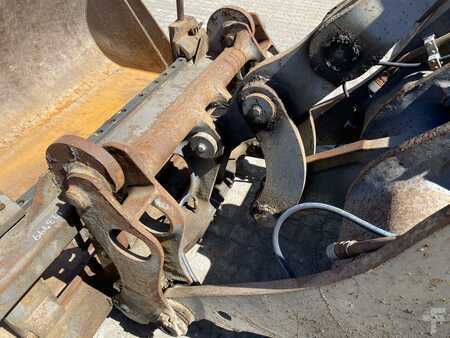 Outro 1996 Volvo L70C (10)
