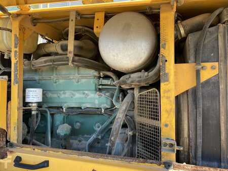 Outro 1996 Volvo L70C (9)