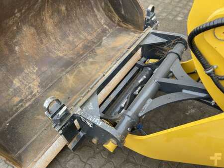 Kerekes rakodó 2022 Komatsu WA70M-8EO (11)