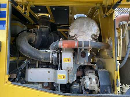 Komatsu WA320PZ-6
