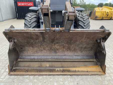 Andet 2017 Case 695 ST (11)