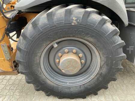 Andet 2017 Case 695 ST (7)