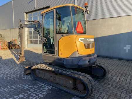 Mini excavadoras 2015 Volvo ECR50 (2)