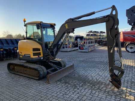 Mini excavadoras 2015 Volvo ECR50 (5)