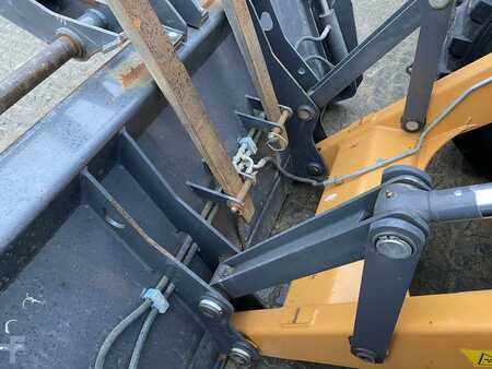 Muut 2021 Case 695 ST (11)