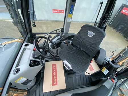 Muut 2021 Case 695 ST (3)