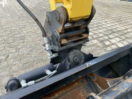 Andet 2018 Komatsu PC16 (9)