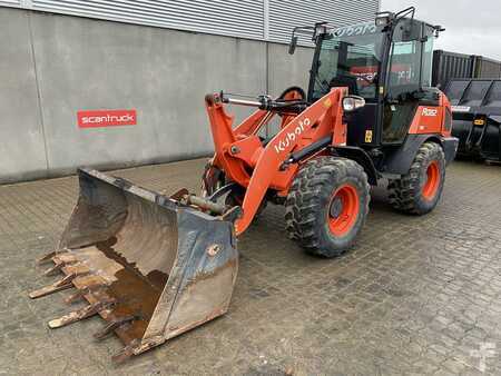 Övrigt 2017 Kubota R082 (1)