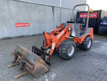 Outro 2002 Atlas AR32E (1)