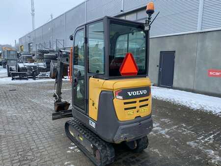 Mini-koparki 2015 Volvo EC20C (2)