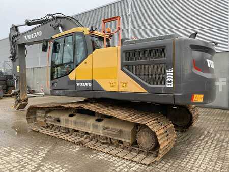 Pelles sur chenilles 2016 Volvo EC300EL (2)