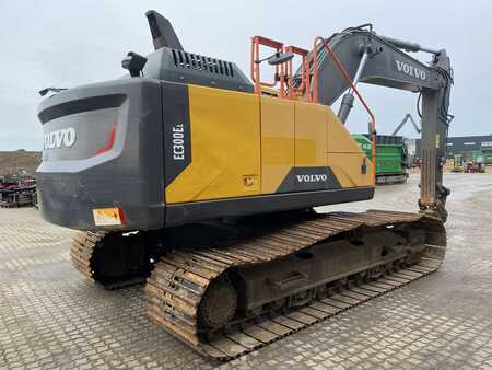 Pelles sur chenilles 2016 Volvo EC300EL (4)