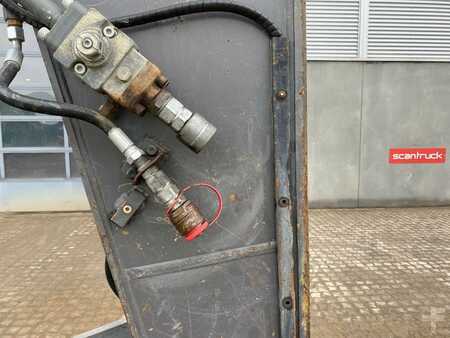 Pelles sur chenilles 2016 Volvo EC300EL (9)