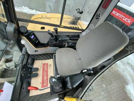 Mini pelle 2015 Volvo ECR88D (3)