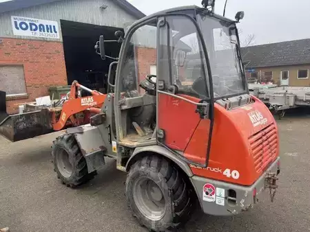Chargeuse sur pneus 2015 Atlas AR40 CAB (2)