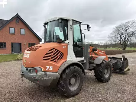 Chargeuse sur pneus 2012 weycor AR75 HS Agri (5)