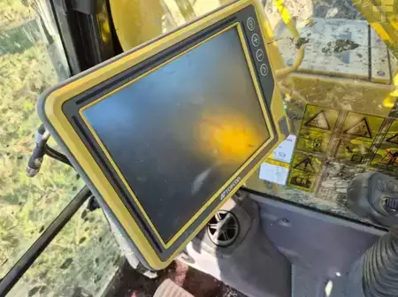 Hydraulic Excavators 2020 Komatsu PC210LC-11 (2)