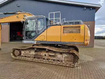 Pelles sur chenilles 2020 Case CX300D (4)