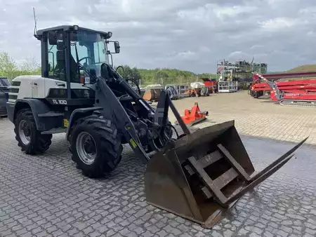 Wielladers 2018 Terex TL100 (5)