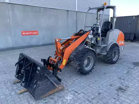 Kerekes rakodó 2025 weycor AR380 Agrar (1)