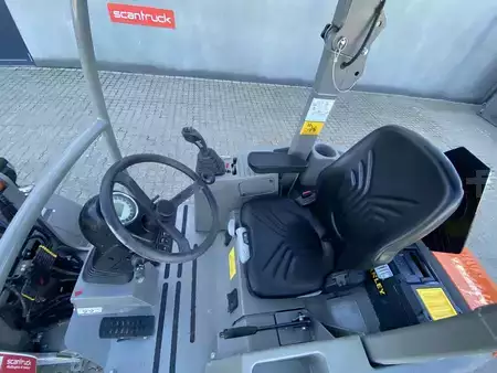 Kerekes rakodó 2025 weycor AR380 Agrar (3)