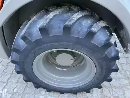 Kerekes rakodó 2025 weycor AR380 Agrar (7)