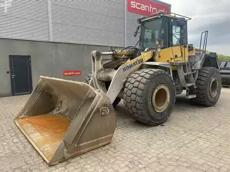 Pyöräkuormaajat 2005 Komatsu WA380-5 (1)
