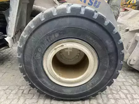 Pyöräkuormaajat 2005 Komatsu WA380-5 (6)