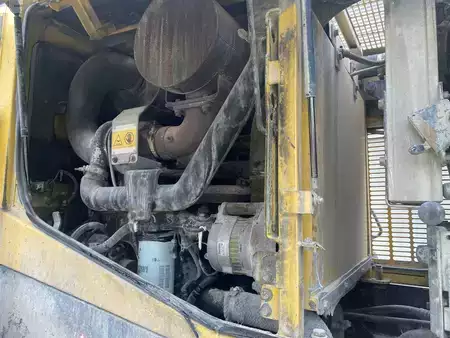 Pyöräkuormaajat 2005 Komatsu WA380-5 (9)
