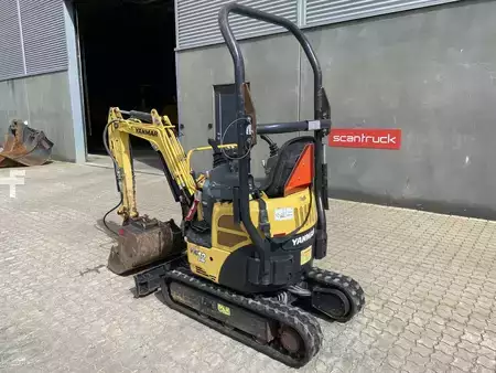 Mini Escavatori 2017 Yanmar VIO12 (2)