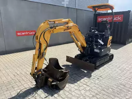 Minigraver 2017 Hyundai 17Z-9A (1)
