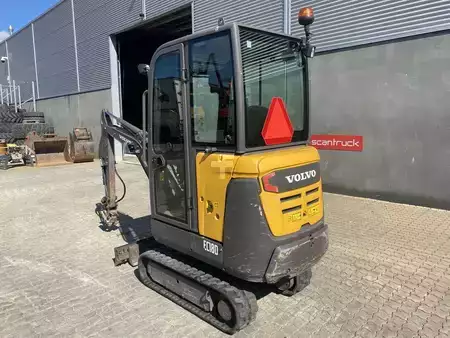 mini escavadeira 2018 Volvo EC18D (2)