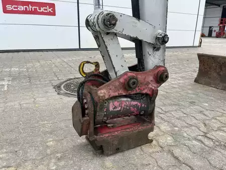 Minigraver 2012 Takeuchi TB235-2 (9)