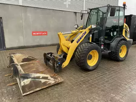 Hjullaster 2021 Komatsu WA70M-8EO (1)